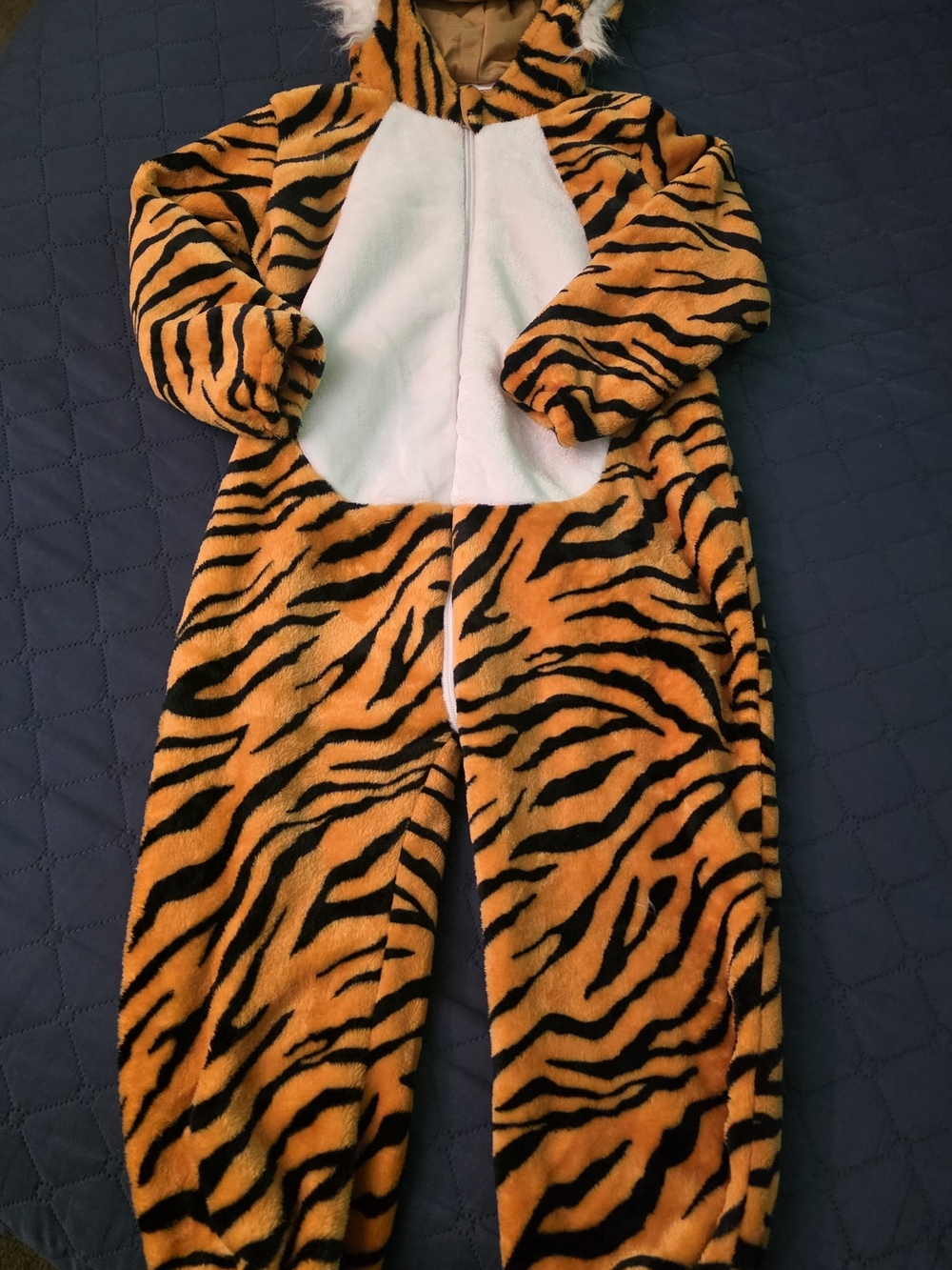Kids Orange Tiger-Print Plush Pajamas - Picture 5 of 10